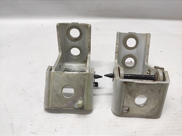 PAR DOBRADIÇA PORTA  DIANTEIRA DIREITA PEUGEOT 2008 15 A 19