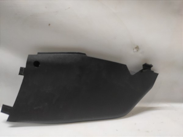 ACABAMENTO CONSOLE CENTRAL LADO DIREITO PEUGEOT 2008 15 A 19