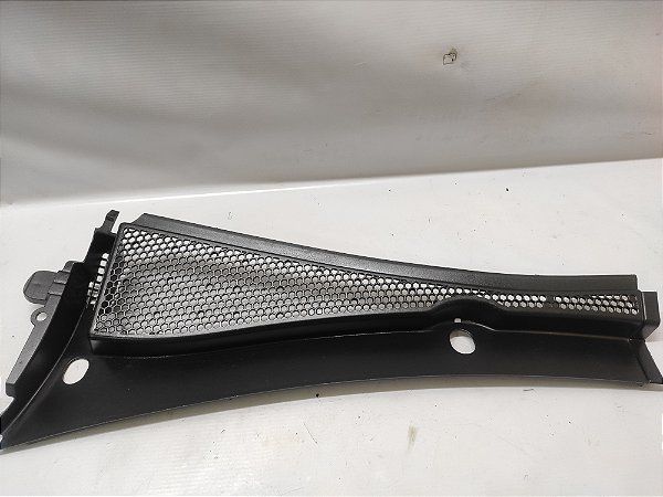 GRELHA CHURRASQUEIRA LD ESQUERDO PEUGEOT 2008 15 A 19