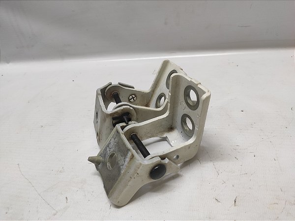 PAR DOBRADIÇA PORTA DIANTEIRO DIREITO PEUGEOT 2008 15 A 19