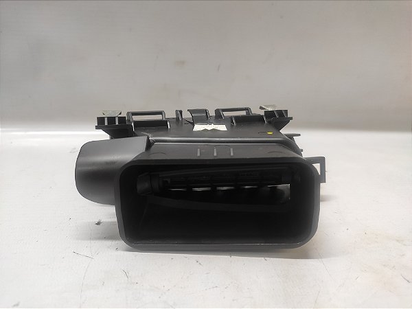 DIFUSOR DE AR LADO DIREITO PEUGEOT 2008 15 A 19