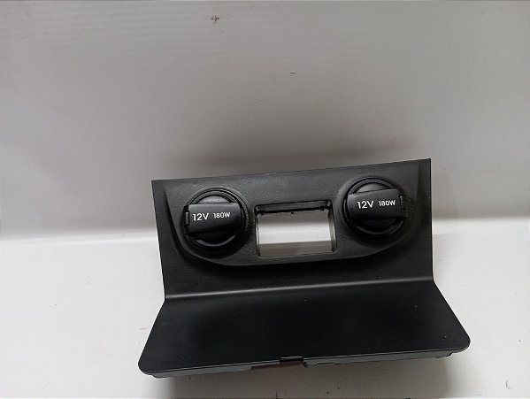 MOLDURA TOMADA 12V HYUNDAI CRETA 2023 ORIGINAL