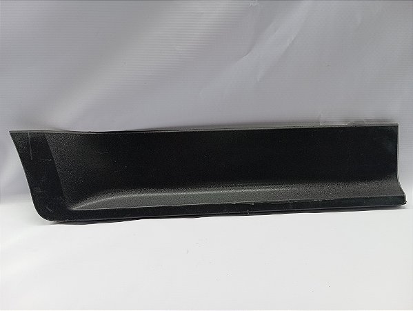 MOLDURA INFERIOR EXTERNA PORTA TRASEIRA ESQUERDA CRETA 19A22