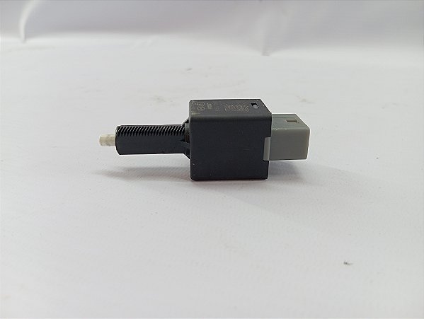 INTERRUPTOR SENSOR PEDAL FREIO HYUNDAI CRETA 19 A 22