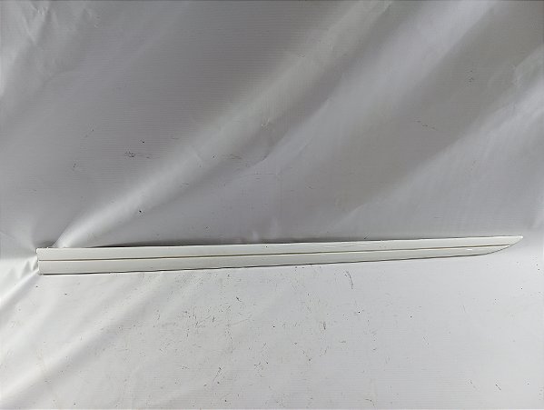FRISO DA PORTA DIANTEIRA DIREITA TOYOTA YARIS SEDAN 2023