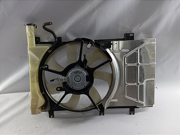 DEFLETOR ELETROVENTILAD VENTOINHA E RESERVATO YARIS 1.5 2023