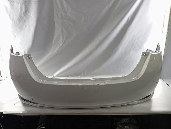 PARACHOQUE TRASEIRO ORIGINAL DETALHE TOYOTA YARIS SEDAN 2023