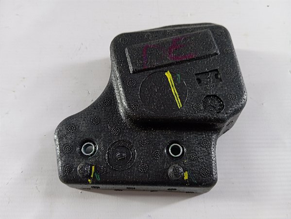 ISOPOR INTERNO PORTA DIANTEIRA ESQUERDA TOYOTA YARIS 2023
