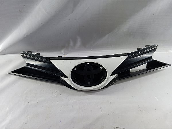 GRADE FRONTAL PARACHOQUE DIANTEIR ORIGINAL TOYOTA YARIS 2023