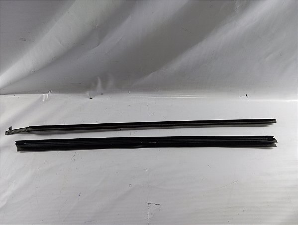 PAR PESTANA PORTA DIANTEIRA DIREITA TOYOTA YARIS 2023