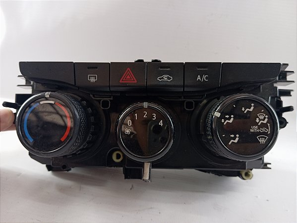 COMANDO AR CONDICIONADO ALANOGICO E BOTOES TOYOTA YARIS 2023