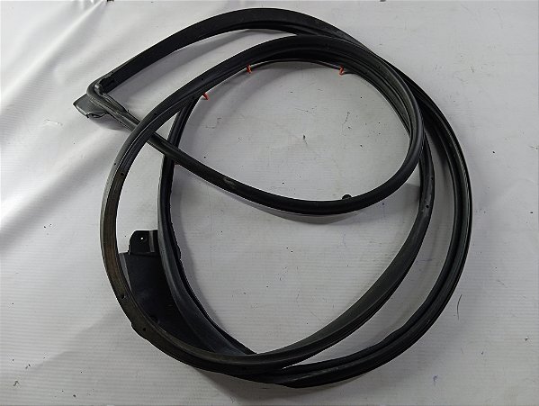 BORRACHA CONTORNO PORTA DIANTEIRO ESQUERDO TOYOTA YARIS 2023