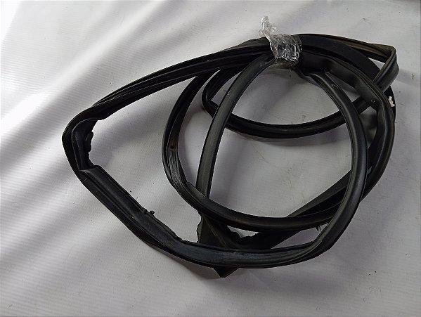 BORRACHA CONTORNO PORTA TRASEIRA ESQUERDA YARIS SEDAN 2023