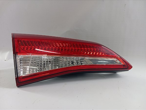 LANTERNA ESQUERDO TAMPA TRASEIRA TRINCADINHO YARIS SEDAN 23