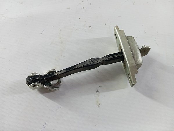 LIMITADOR PORTA TRASEIRA DIREITA TOYOTA YARIS 2023 ORIGINAL