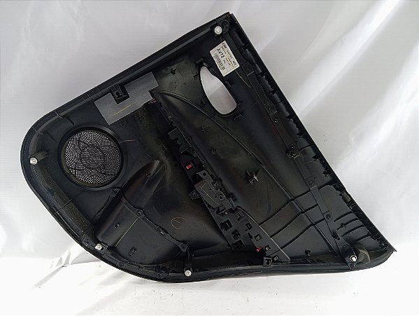 FORRO LATERAL  PORTA TRASEIR ESQUERD TOYOTA YARIS SEDAN 2023