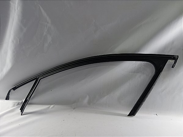 BORRACHA CONTORNO VIDRO DIANTEIRO DIREITO PEUGEOT 208 2022