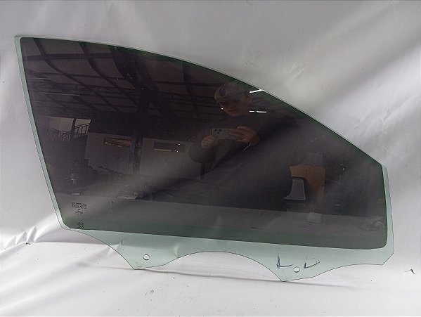 VIDRO PORTA DIANTEIRA DIREITA PEUGEOT 208 2022