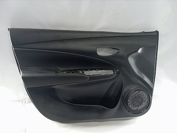 FORRO LATERAL PORTA DIANTEIRA ESQUERDA TOYOTA YARIS 21/22