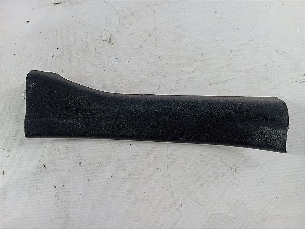 ACABAMENTO INTERNO TAMPA TRASEIR LD DIREIT YARIS HATCH 21/22