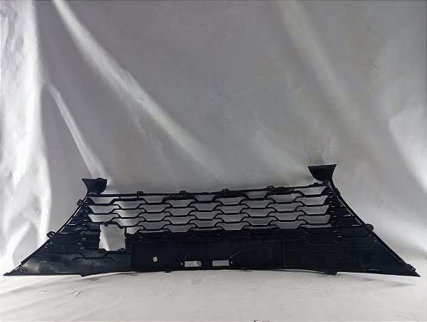 GRADE INFERIOR PARACHOQU DIANTEIR DETALHE RALADA YARIS 21/22