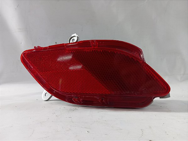 REFLETOR OLHO GATO TRASEIRO DIREITO YARIS HATCH 21/22