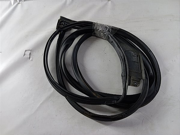 BORRACHA CONTORNO PORTA DIANTEIRO DIREITO TOYOTA YARIS 21/22
