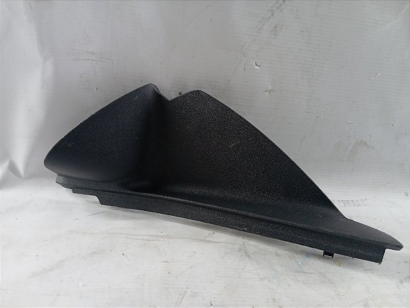 MOLDURA LATERAL PAINEL LADO ESQUERDO PEUGEOT 2008 2019/20