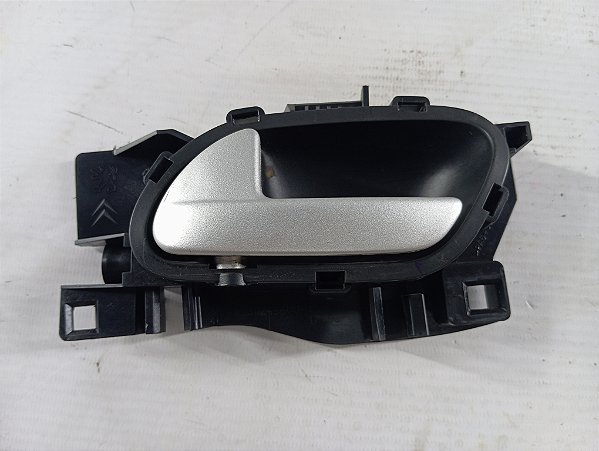 MAÇANETA INETRNA PORTA TRASEIRA ESQUERDA PEUGEOT 2008 19/20