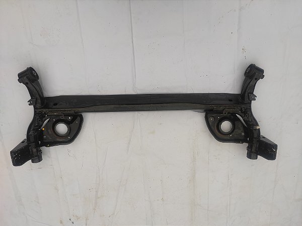 EIXO SUSPENSAO TRASEIRA NISSAN MARCH 1.6 2019