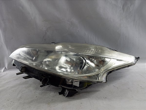 FAROL ESQUERDO PEUGEOT 208 2013 2014 ORIGINAL SEMI NOVO