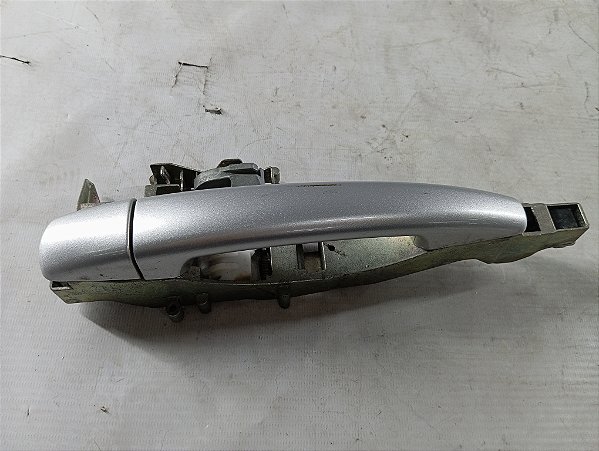 MAÇANETA EXTERNA TRASEIRA DIREITA PEUGEOT 208 2013 2014