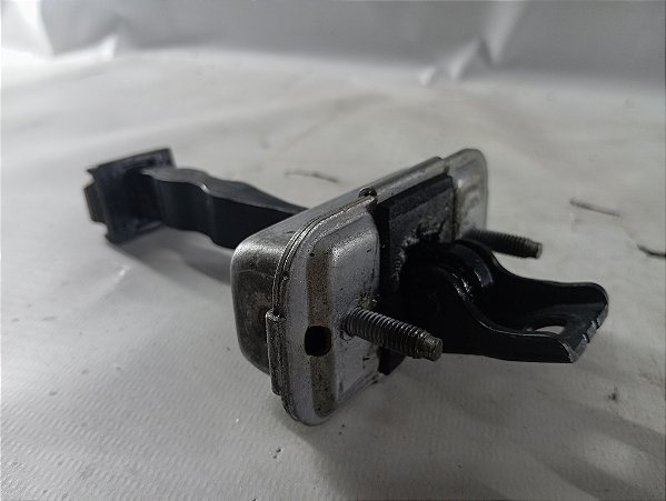 LIMITADOR DA PORTA DIANTEIRA DIREITA PEUGEOT 208 2013 2014