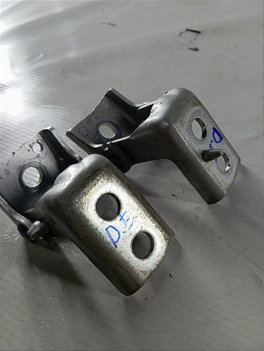 PAR DOBRADIÇA PORTA DIANTEIRA ESQUERDA PEUGEOT 208 2013 2014