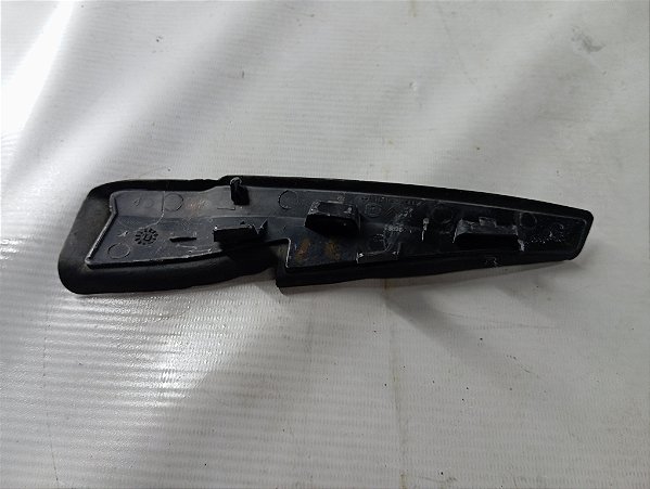 ACABAMENTO BORRACHA GRELHA LD ESQ PEUGEOT 208 2013 2014