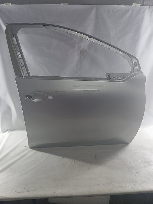 PORTA DIANTEIRA DIREITA LATARIA PEUGEOT 208 2013 2014