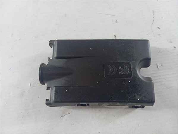 TAMPA CAIXA DE FUSIVEIS BATERIA CAPO PEUGEOT 208 2013 2014