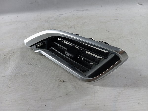 DIFUSOR DE AR LADO DIREITO PEUGEOT 208 2013 2014 ORIGINAL