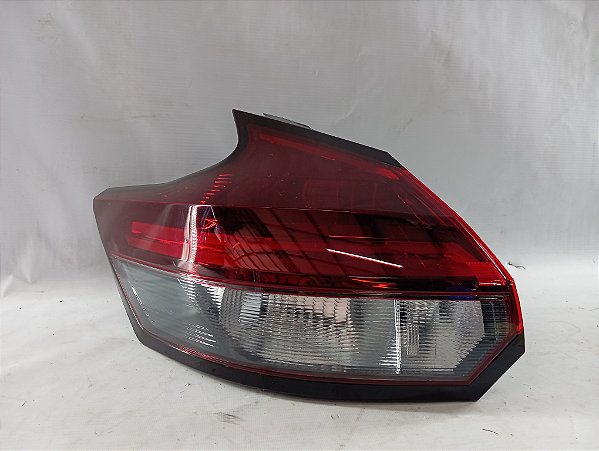 LANTERNA TRASEIRA ESQUERDA ORIGINAL NISSAN KICKS 2025