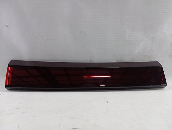 APLIQUE LANTERNA TAMPA TRASEIRA ESQUERDO NISSAN KICKS 2025