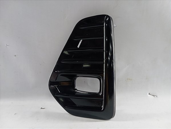 MOLDURA FAROL MILHA LADO ESQUERDO NISSAN KICKS 1.6 2025