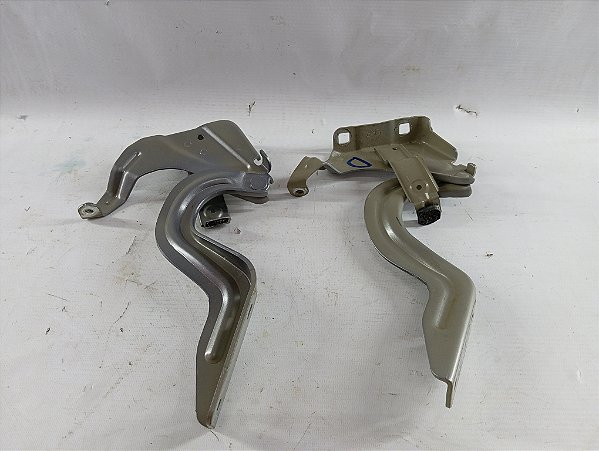 PAR DOBRADIÇAS BRAÇO SUPORTE CAPO ORIGINAL NISSAN KICKS 2025