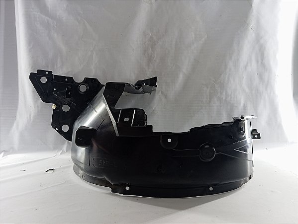 PARABARRO CAPA RODA DIANT ESQUERDO NISSAN KICKS 2025 ORIGINA