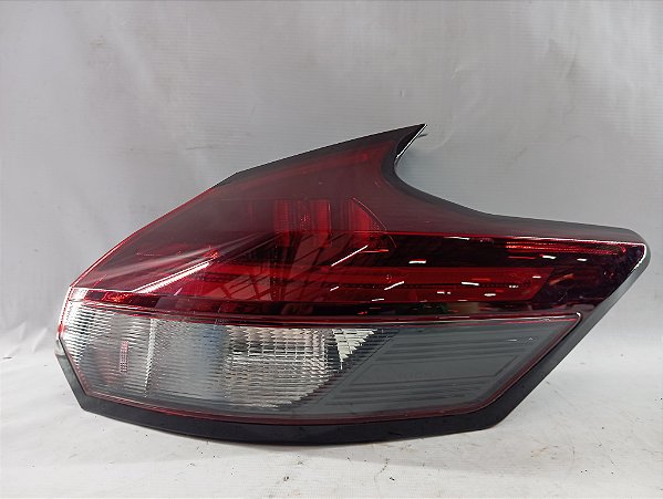 LANTERNA TRASEIRA DIREITA ORIGINAL NISSAN KICKS 2025