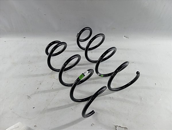 PAR MOLAS SUSPENSÃO TRASEIRA NISSAN KICKS 2025 ORIGINAL