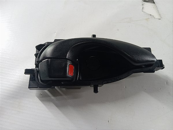 MAÇANETA INTERNA DIANTEIRA DIREITA TOYOTA YARIS 2023