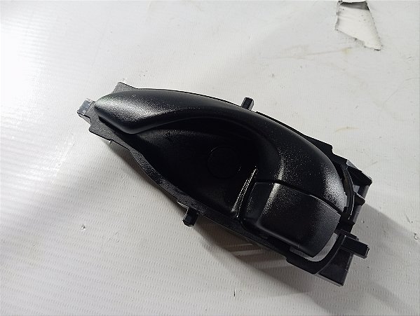 MAÇANETA INTERNA DIANTEIRA ESQUERDA TOYOTA YARIS 2023