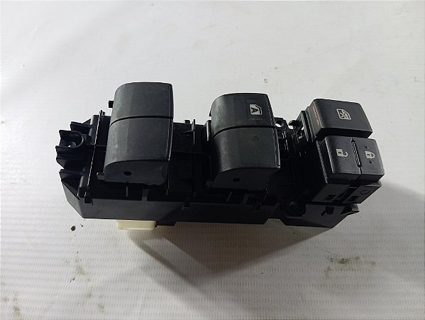 BOTAO COMANDO VIDRO PORTA DIANTEIRA ESQUERDA YARIS 2023