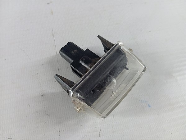 LUZ PLACA ILUMINAÇÃO PLACA TOYOTA YARIS 2023