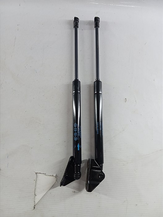 PAR AMORTECEDOR TAMPA TRASEIRA PORTA MALAS YARIS HATCH 2023